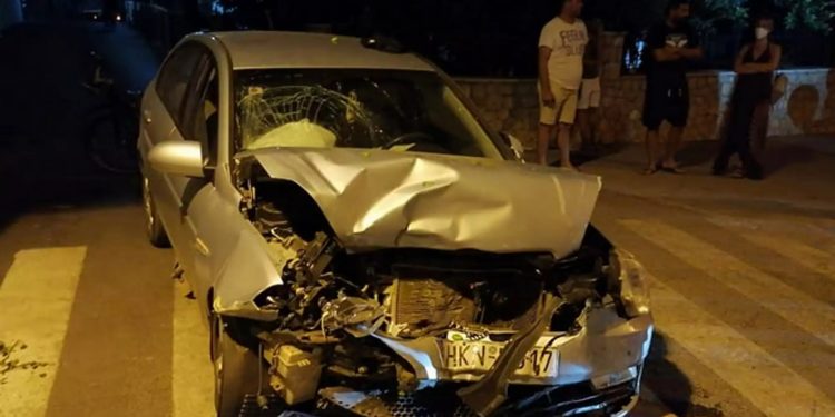 Alldaynews.gr Αδιανόητο τροχαίο χθες το βράδυ: Τον σκότωσε αυτοκίνητο την ώρα που καθόταν σε καφετέρια