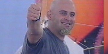 Alldaynews.gr Θυμάστε τον «Τσάκα» από το πρώτο Big Brother; Δείτε πως είναι 16 χρόνια μετά