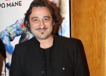 Βασίλης Χαραλαμπόπουλος