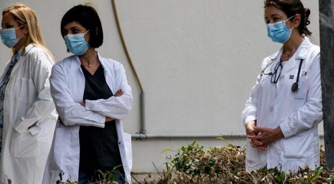 γιατροί υγειονομικοί νοσοκομείο