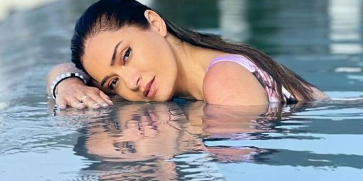 Alldaynews.gr Ραγίζει καρδιές η Αποστολία Ζώη: «Κοιμήθηκα κάνοντας το σταυρό μου να μην έχει καεί το σπίτι μου»