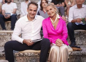 Μητσοτάκης Μαρέβα Επίδαυρος