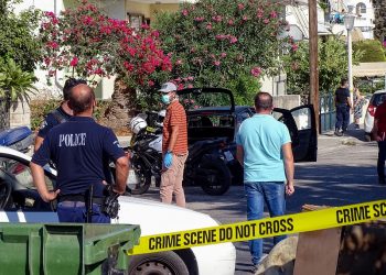 Τραγωδία στη Ρόδο: Σκότωσε 30χρονη εκπαιδευτικό στη μέση του δρόμου και αυτοκτόνησε