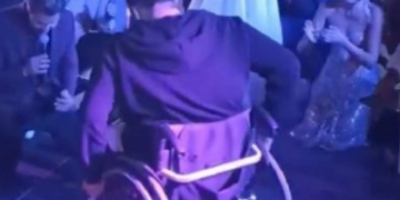 Alldaynews.gr Αστυνομικός σε αναπηρικό καροτσάκι χορεύει ζεϊμπέκικο – Συγκινητική ανάρτηση από Τσαλίκη και Λίλη (pic)