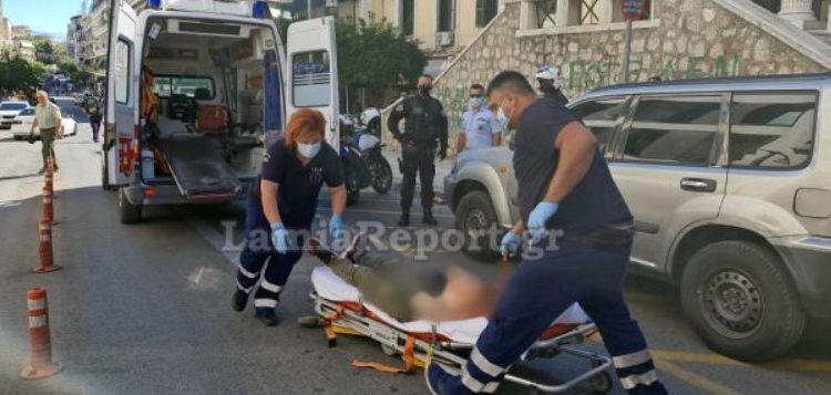 Alldaynews.gr Σοκαρισμένοι όσοι το είδαν! Έκοψε τις φλέβες του και προσπάθησε να γράψει το όνομα της αγαπημένης του σε φαρμακείο