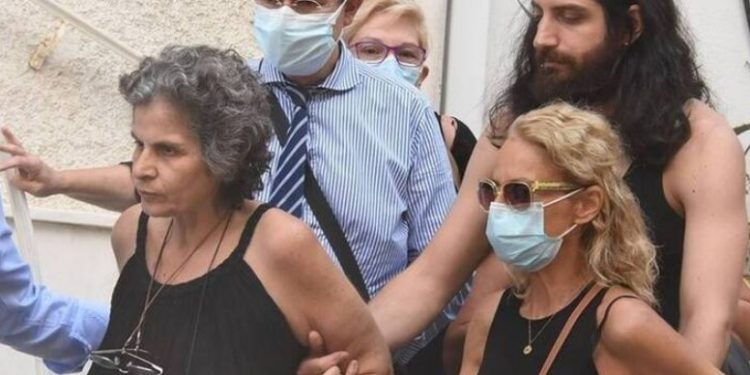 Alldaynews.gr Εσπευσμένα στο νοσοκομείο η κόρη του Μίκη Θεοδωράκη, Μαργαρίτα