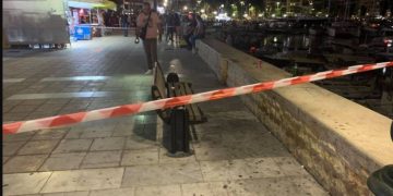 Alldaynews.gr Θρίλερ στο Πασαλιμάνι: Ξεκαθάρισμα λογαριασμών με πυροβολισμούς και τραυματίες μπροστά στον κόσμο