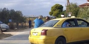 Τραγωδία με Ταξιτζή: Νεκρός όταν έπαθε ανακοπή και έπεσε σε κολώνα [Φωτογραφίες]