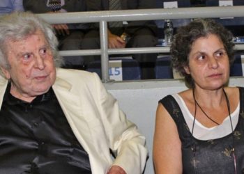 Μίκης Θεοδωράκης: Απούσα η κόρη του Μαργαρίτα από την Μητρόπολη-Ποιος ο λόγος