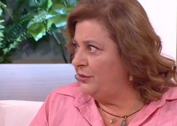 Ελισάβετ Κωνσταντινίδου: “Δεν έχω δει σκηνοθέτη να αγαπά τόσο πολύ τους ηθοποιούς όσο ο Φιλιππίδης”