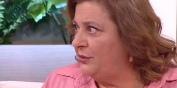 Alldaynews.gr Ελισάβετ Κωνσταντινίδου: “Δεν έχω δει σκηνοθέτη να αγαπά τόσο πολύ τους ηθοποιούς όσο ο Φιλιππίδης”