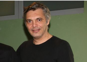 Αγνώριστος ο Άλκης Κούρκουλος με το νέο του λουκ![photo]