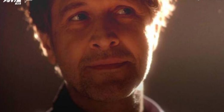 Alldaynews.gr Άγριες μέλισσες: Αυτοί είναι όλοι οι άνθρωποι του Ακύλα