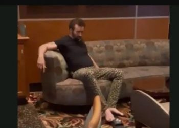 Νίκολας Κέιτζ-Σε Τραγική κατάσταση! Μέθυσε και τον πέταξαν έξω από εστιατόριο