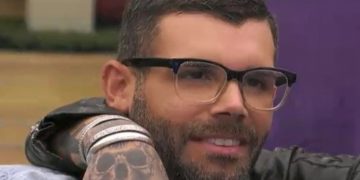 Alldaynews.gr Big Brother 2: Αποχώρησε ο Νικόλας Τσίρλης