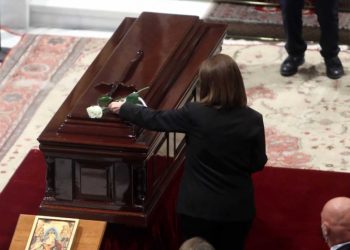 Μίκης Θεοδωράκης: Η υπόκλιση της Προέδρου της Δημοκρατίας