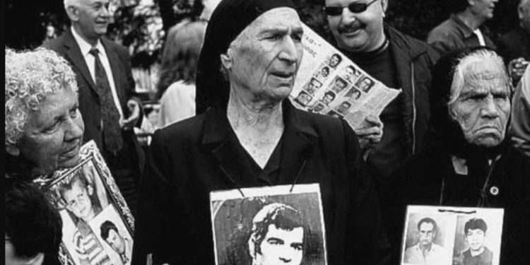 Κύπρος: Η εξαπάτηση συγγενών αγνοουμένων-«Ήξεραν, αλλά ήθελαν μανάδες να κλαίνε στα οδοφράγματα»