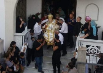 Πρωτοφανές για την Ελλάδα! Εκοιμήθη και κηδεύτηκε καθιστός ο Μητροπολίτης Γ.Ο.Χ  Λαρίσης και Πλαταμώνος Αθανάσιος[photos]