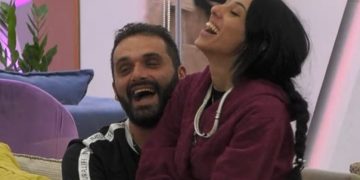 Big Brother News: Ο Κρητικός ερωτεύτηκε κεραυνοβόλα την Ελένη αλλά «έφαγε» πόρτα!