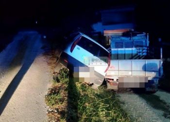 Γιάννενα: Απίστευτη διάσωση μετά από τροχαίο – Κρατούσαν με τα χέρια αυτοκίνητο στο χείλος του γκρεμού