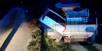 Γιάννενα: Απίστευτη διάσωση μετά από τροχαίο – Κρατούσαν με τα χέρια αυτοκίνητο στο χείλος του γκρεμού