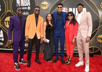 Antetokounmpo Αντετοκούνμπο