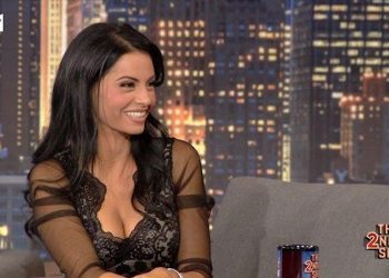 Δήμητρα Αλεξανδράκη: «Το νυφικό θα είναι τεράστιο δεν θα έβαζα κάτι λιγότερο από την Άρτα και τα Γιάννενα»