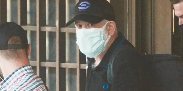 Alldaynews.gr Πέτρος Φιλιππίδης: «Εκμεταλλεύτηκαν την έντονη ερωτική μου ζωή και τη δημοφιλία μου»