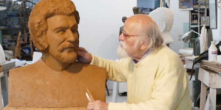 Πέθανε ο σπουδαίος Λαρισαίος γλύπτης Γιώργος Καλακαλλάς