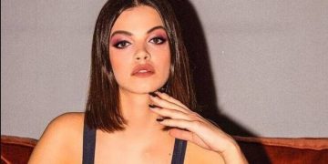 Τζένη Καζάκου