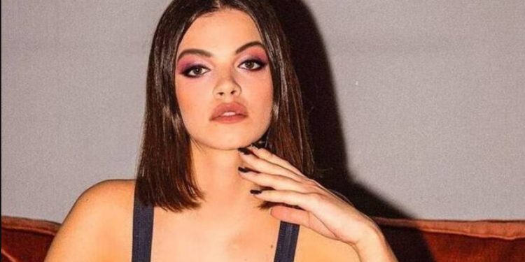 Τζένη Καζάκου