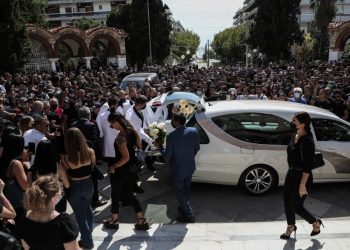 Mad Clip: Το τελευταίο αντίο στον ράπερ που χάθηκε στην άσφαλτο