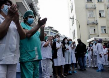 Υποχρεωτικός εμβολιασμός: «Μπλοκάρουν» τα νοσοκομεία από τις αναστολές