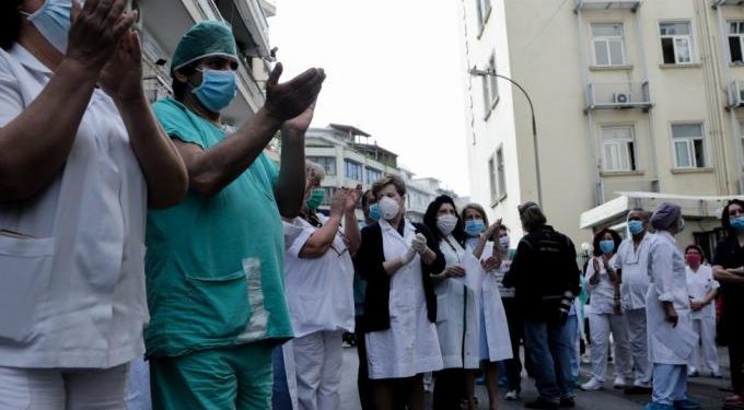 Alldaynews.gr Υποχρεωτικός εμβολιασμός: «Μπλοκάρουν» τα νοσοκομεία από τις αναστολές