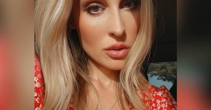 Alldaynews.gr Νοσοκόμα έχασε τη δουλειά της και θριαμβεύει στο OnlyFans, κερδίζοντας 250.000 δολάρια το μήνα