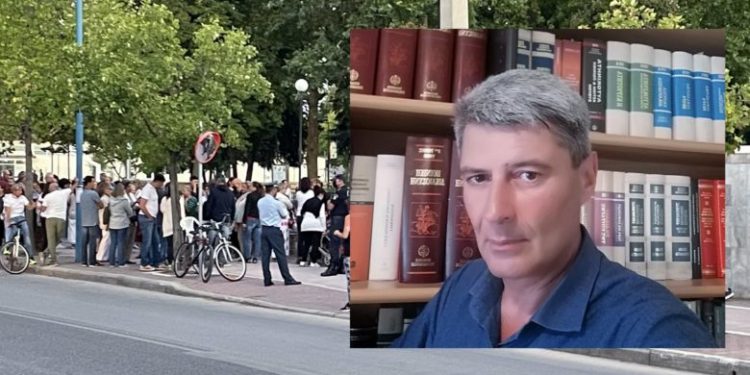 Alldaynews.gr Απειλεί με μηνύσεις τον Ιερώνυμο ο τ. αντιπεριφερειάρχης για την ανακοίνωση με τα σοκολατάκια στους Αρνητές