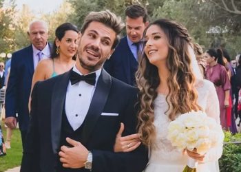 Άκης Πετρετζίκης: Το φωτογραφικό άλμπουμ του γάμου και της βάφτισης του γιου του και τα τρυφερά λόγια