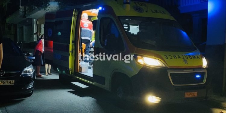 Alldaynews.gr ΠΡΙΝ ΛΙΓΟ στη Θεσσαλονίκη: Πτώση 20χρονου από μπαλκόνι δευτέρου ορόφου