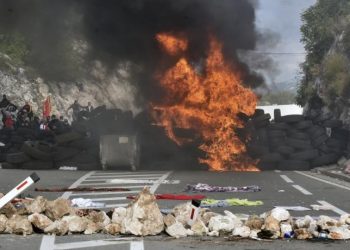 Μαυροβούνιο: Βίαια επεισόδια για την ενθρόνιση του νέου επικεφαλής της Σερβικής εκκλησίας