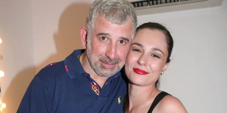Alldaynews.gr Η Θάλεια Ματίκα απαντά για τον κουμπάρο της, Πέτρο Φιλιππίδη – “Αρρωστήσαμε, πάθαμε σοκ”