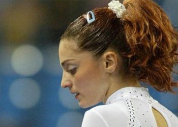 «Ξύλο, κακοποιήσεις, πείνα… Ποια είναι η στήριξη που λένε οι Πετρούνιας και Μιλλούση;» (video)