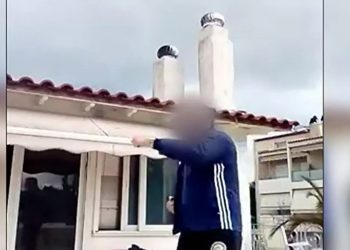 Σε σοκ η μητέρα του 40χρονου φονιά, έχασε την κόρη της πριν 40 μέρες: «κλαίω για τον εργάτη, κλαίω και για τον γιο μου» (video)