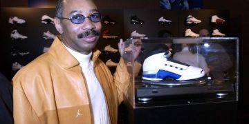 Alldaynews.gr To αφεντικό στη Nike Jordan αποκάλυψε πως είχε δολοφονήσει 18χρονο – Το έκρυβε 56 χρόνια και το είπε σε μια απίστευτη συνέντευξη