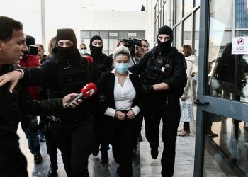 Δίκη για το βιτριόλι-Εισαγγελέας: Να κηρυχθεί ένοχη η Κακαράντζουλα για απόπειρα ανθρωποκτονίας με ενδεχόμενο δόλο