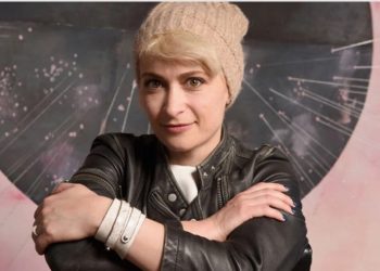 Χαλίνα Χάτσινς: Αυτή ήταν η 42χρονη διευθύντρια φωτογραφίας που σκότωσε κατά λάθος ο Άλεκ Μπάλντουιν