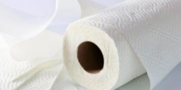 Ποιο αντικείμενο δεν πρέπει να καθαρίζετε με χαρτί κουζίνας