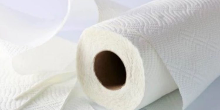 Ποιο αντικείμενο δεν πρέπει να καθαρίζετε με χαρτί κουζίνας