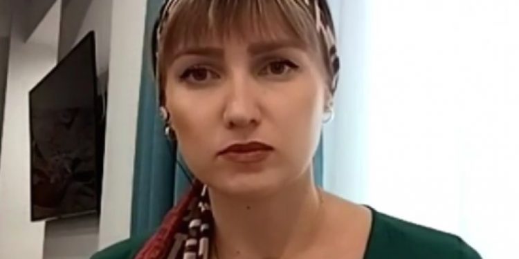 Συγκλονίζει 31χρονη Λαρισαία που νίκησε τον καρκίνο – Εξομολογείται πως ταυτίστηκε με τον αγώνα της Φ. Γεννηματά