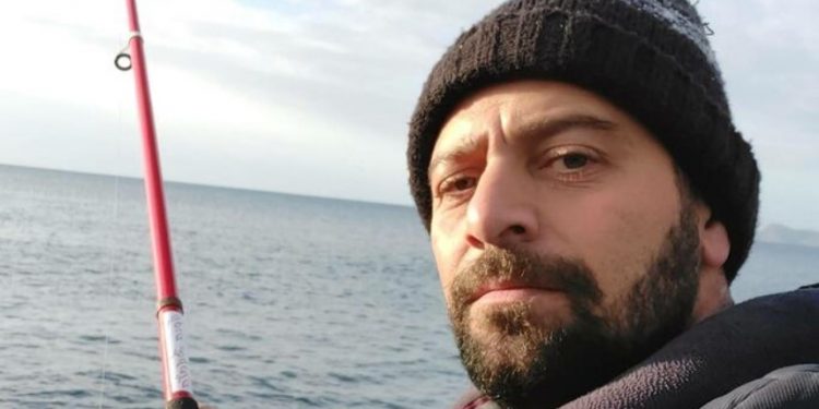Ανείπωτη Τραγωδία: Πως πνίγηκε ψαρεύοντας απο τα βράχια ο 35χρονος Χρήστος[photos]