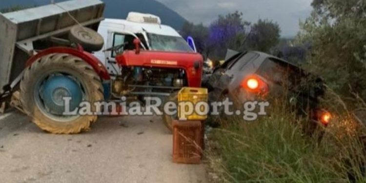 Alldaynews.gr Σοβαρό τροχαίο με τρακτέρ και δύο αυτοκίνητα-Υπάρχουν τραυματίες